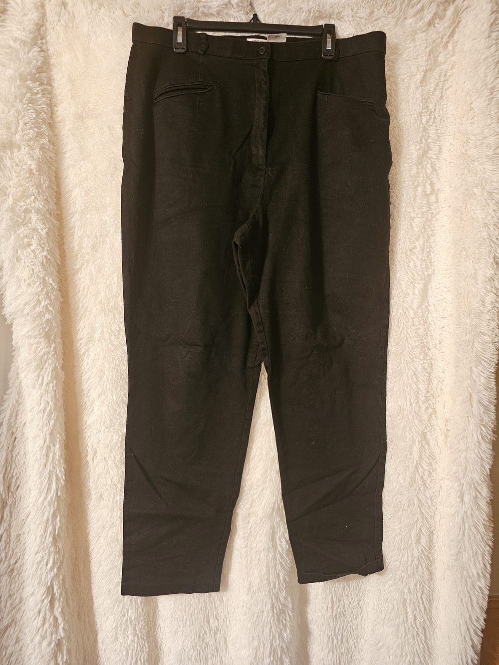 St. John's Bay Black Cropped Women's Pants